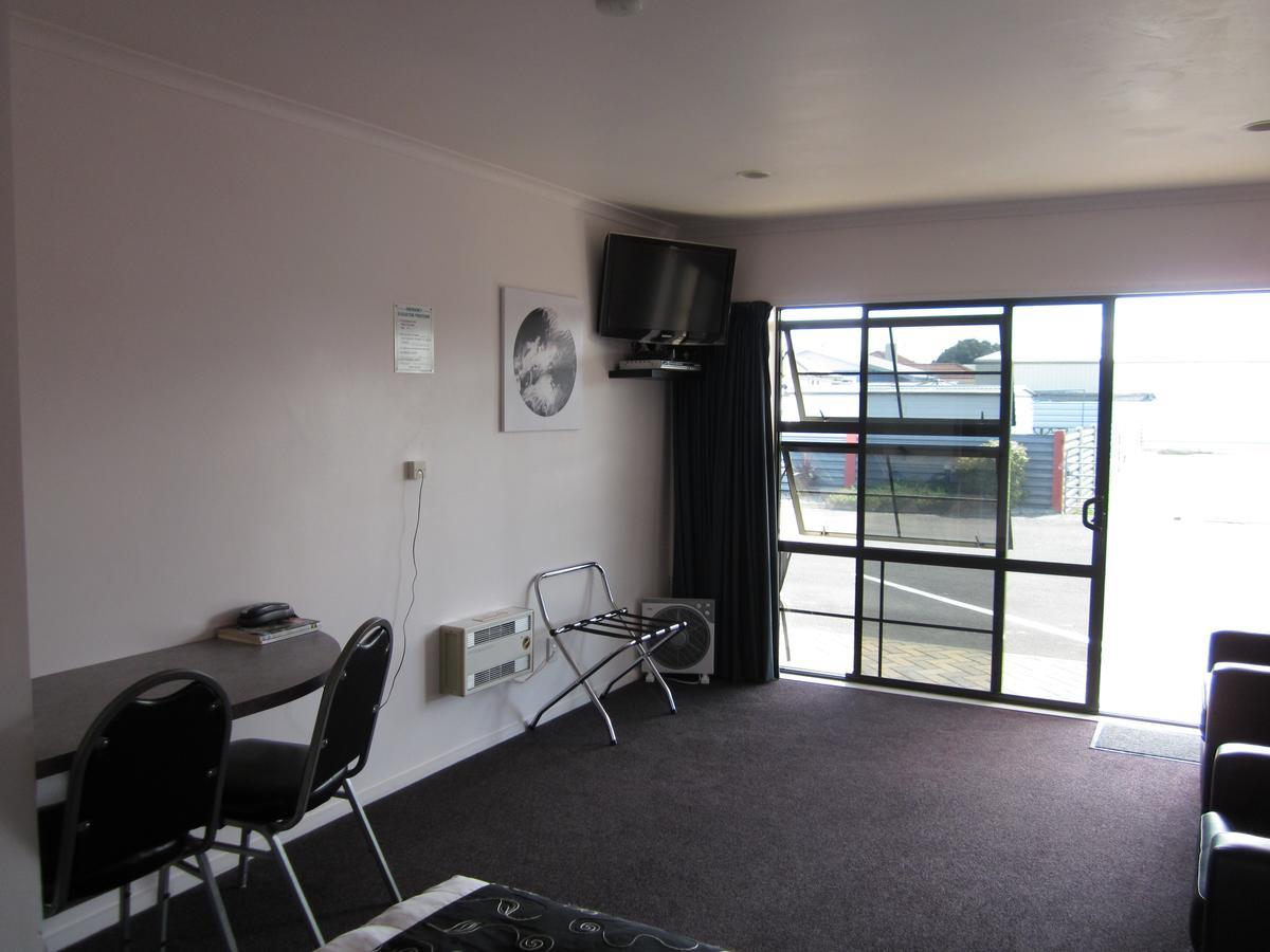 Kiwi Court Motel Hawera Luaran gambar