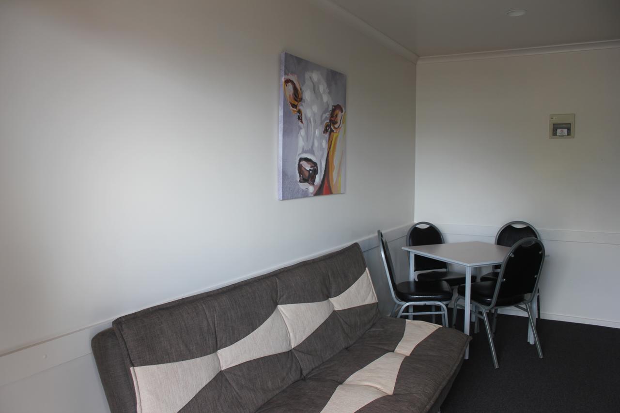 Kiwi Court Motel Hawera Luaran gambar