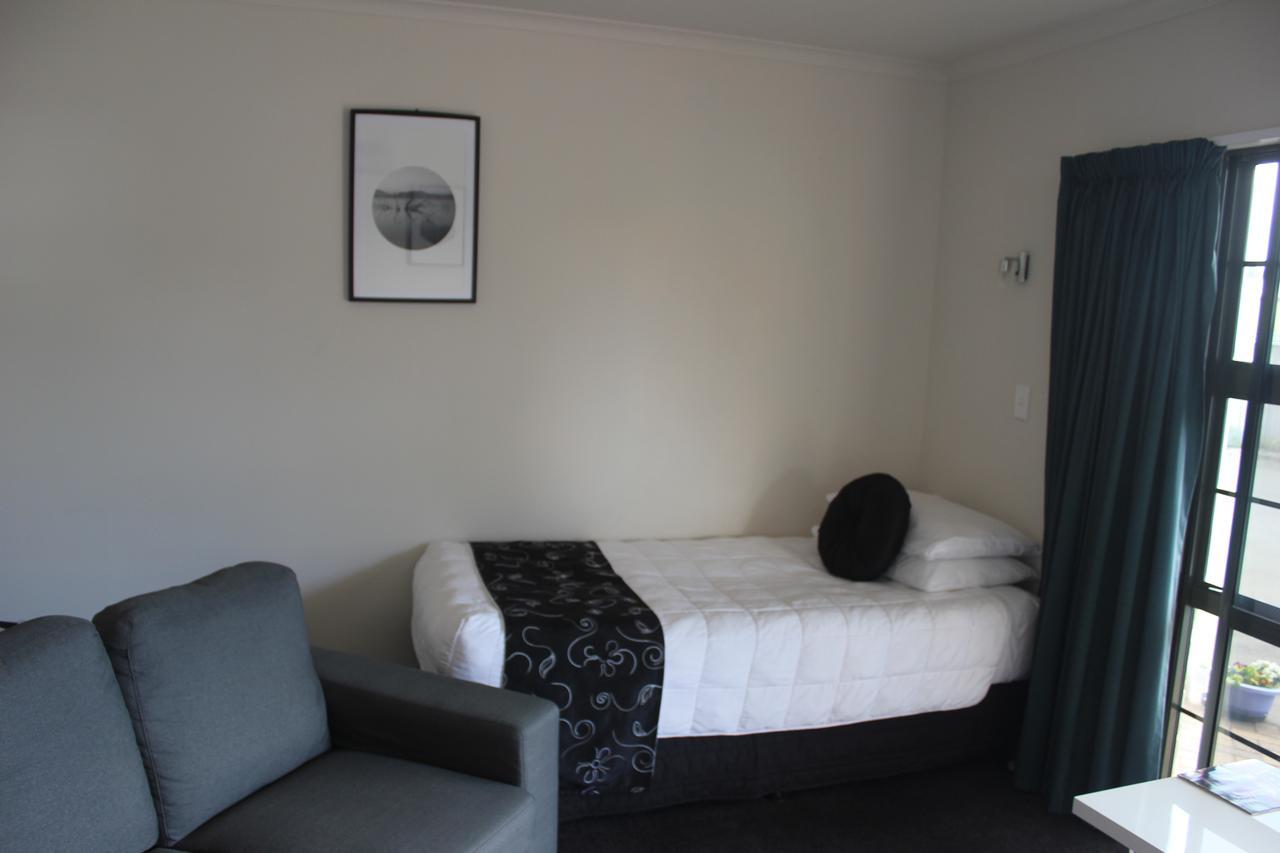 Kiwi Court Motel Hawera Luaran gambar